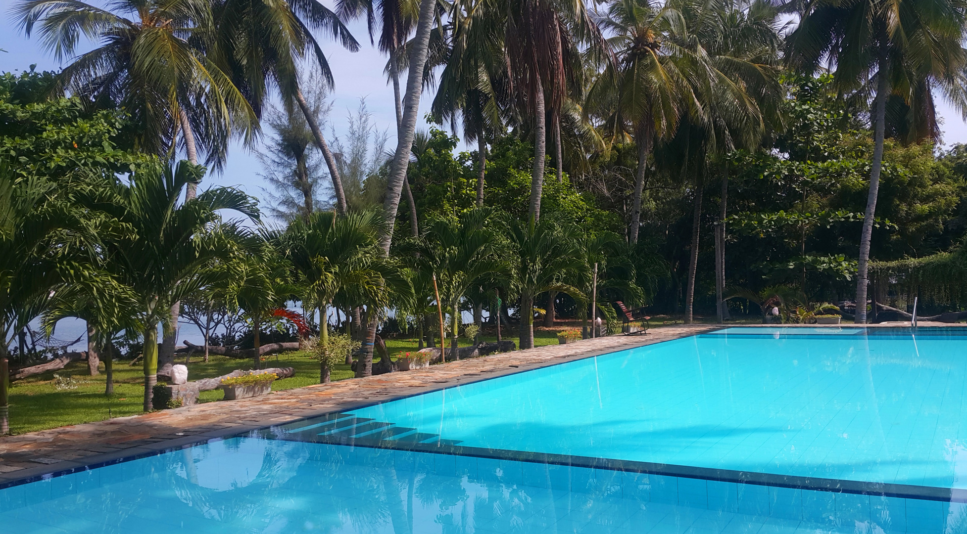 Отель Riviera Resort