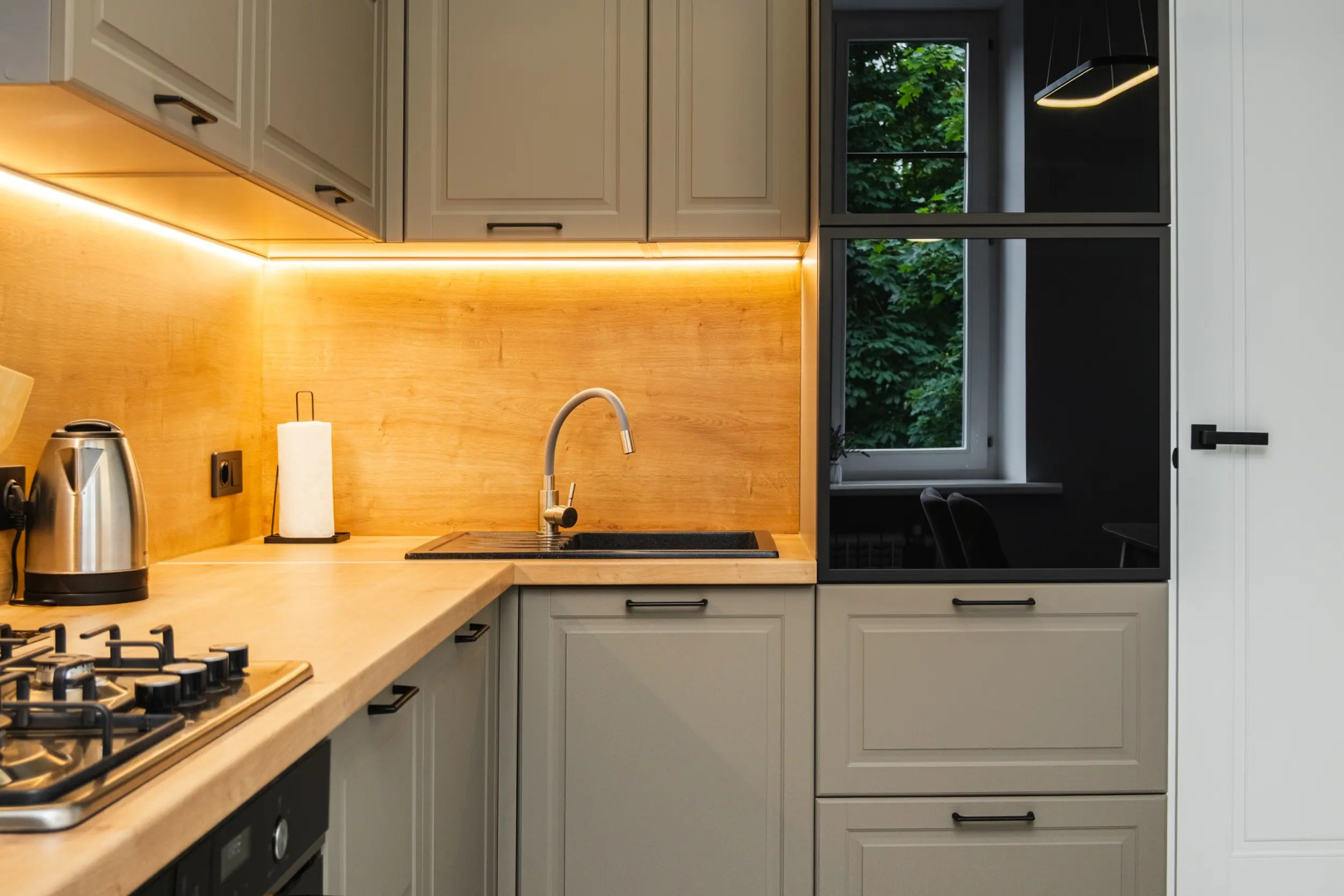 Апартаменты у ЖД вокзала на улице Кирова 4