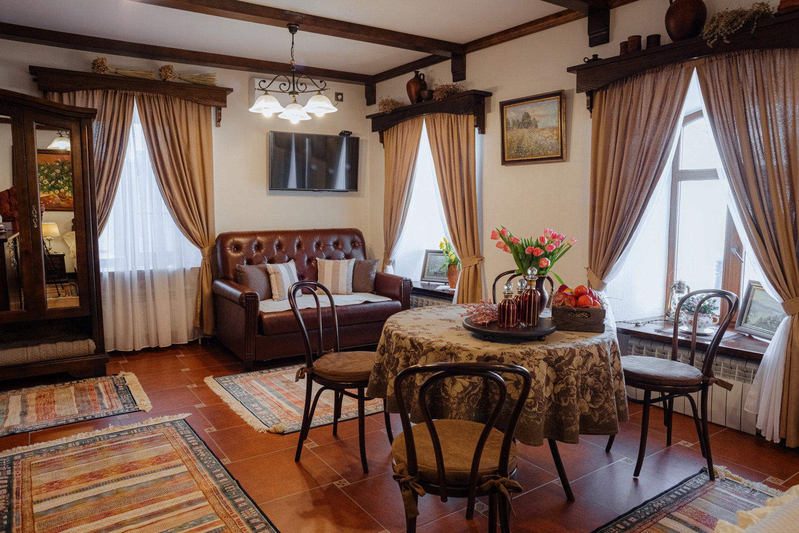 Апартаменты Люкс в доме купца Калугина с видом на Волгу