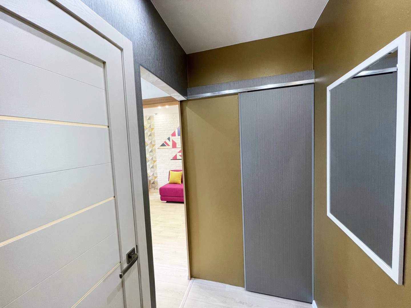 Апартаменты Люкс с Джакузи на Иртышской Набережной 27