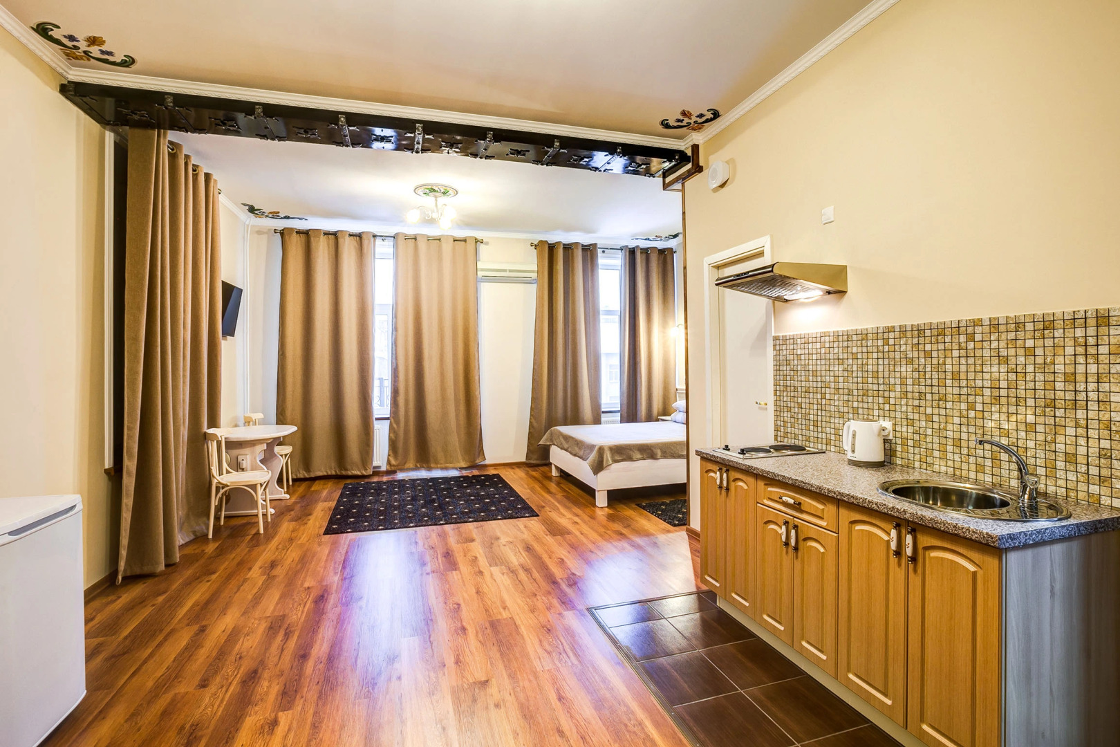 Отель на Римского-Корсакова