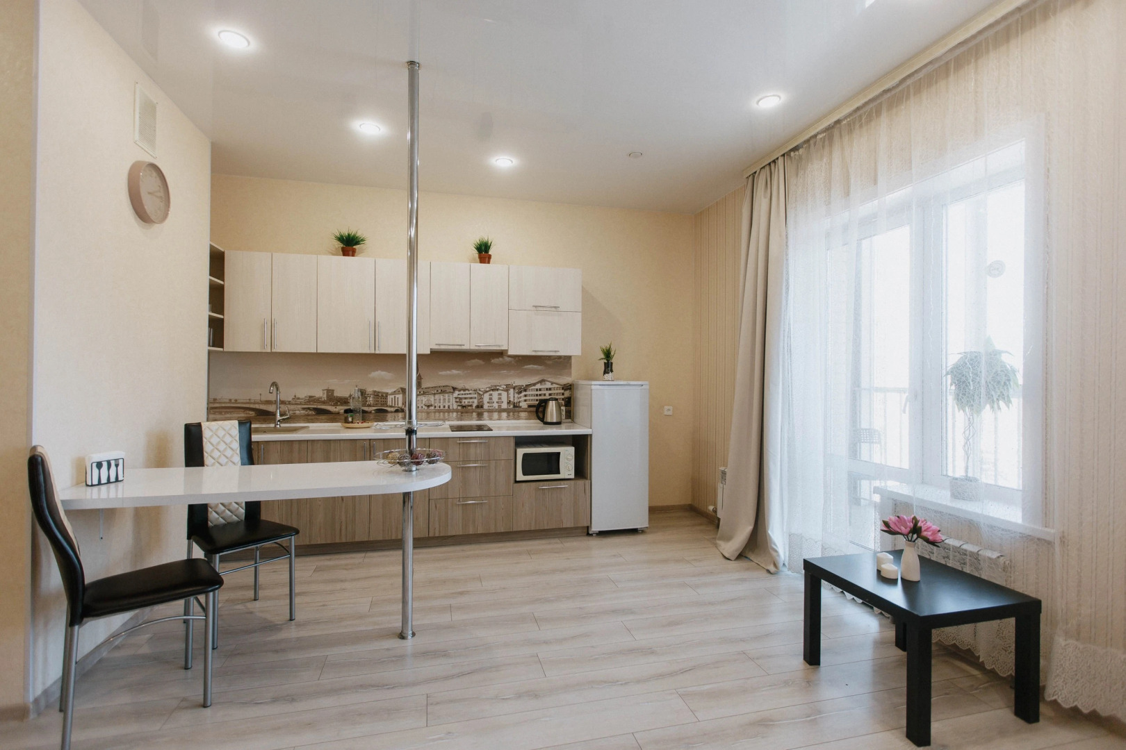 Квартира студии Be Home на Мадьяр