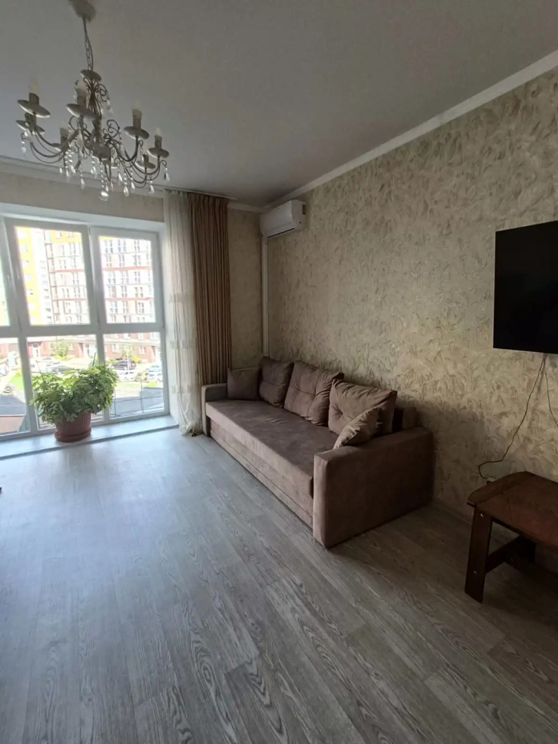 Квартира Двухкомнатная возле СК Янтарный