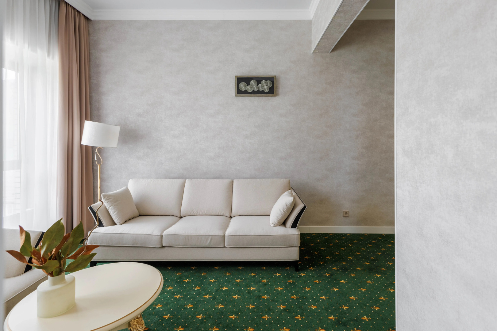 Отель Космос Ла Валли