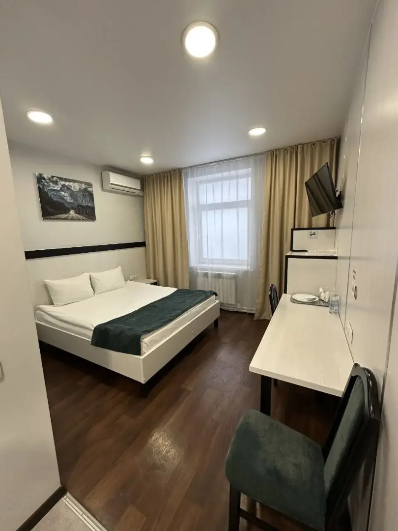 Отель RedFox в центре