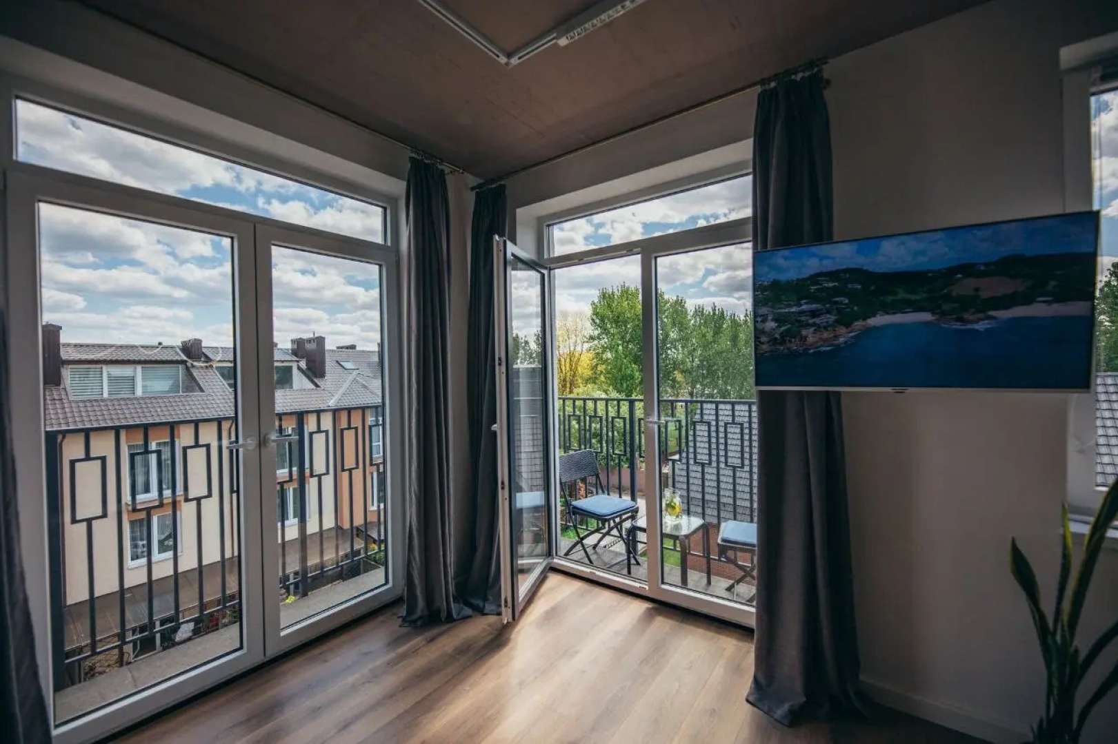 Квартира двушка в 100 метрах от моря