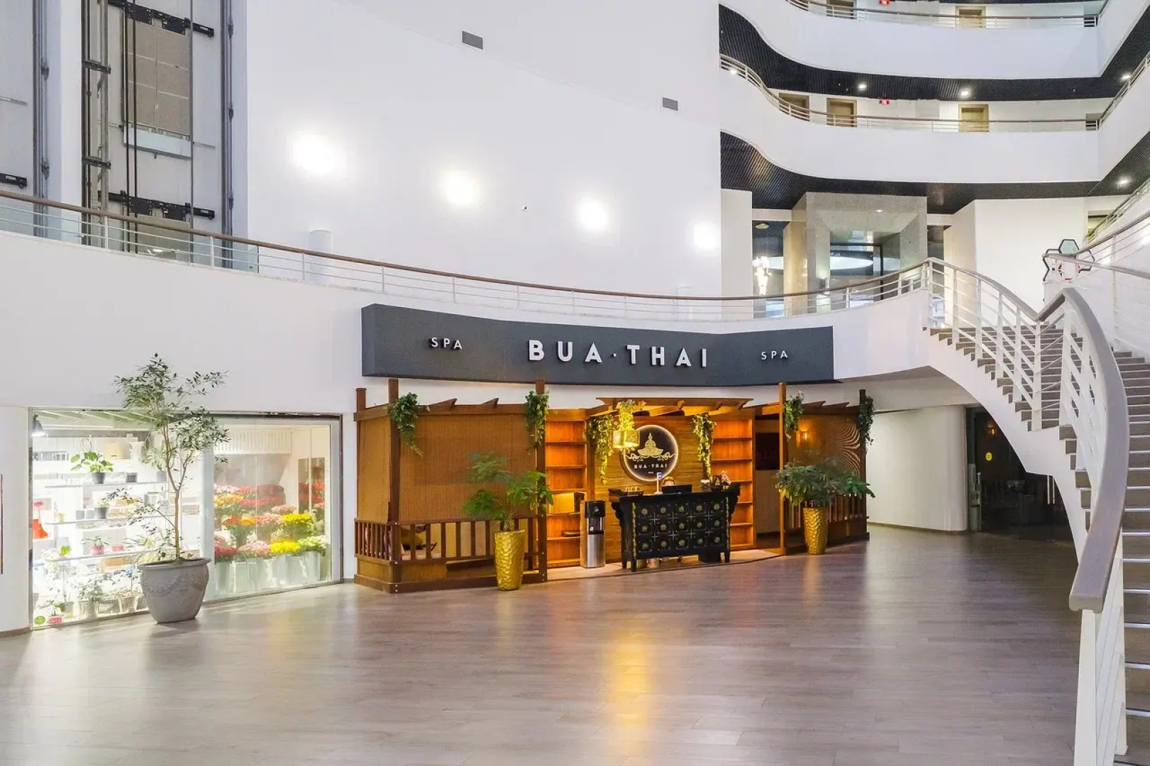 Апартаменты 2х-этажный апартамент с сауной и бассейном в Актер Гэлэкси 100м2