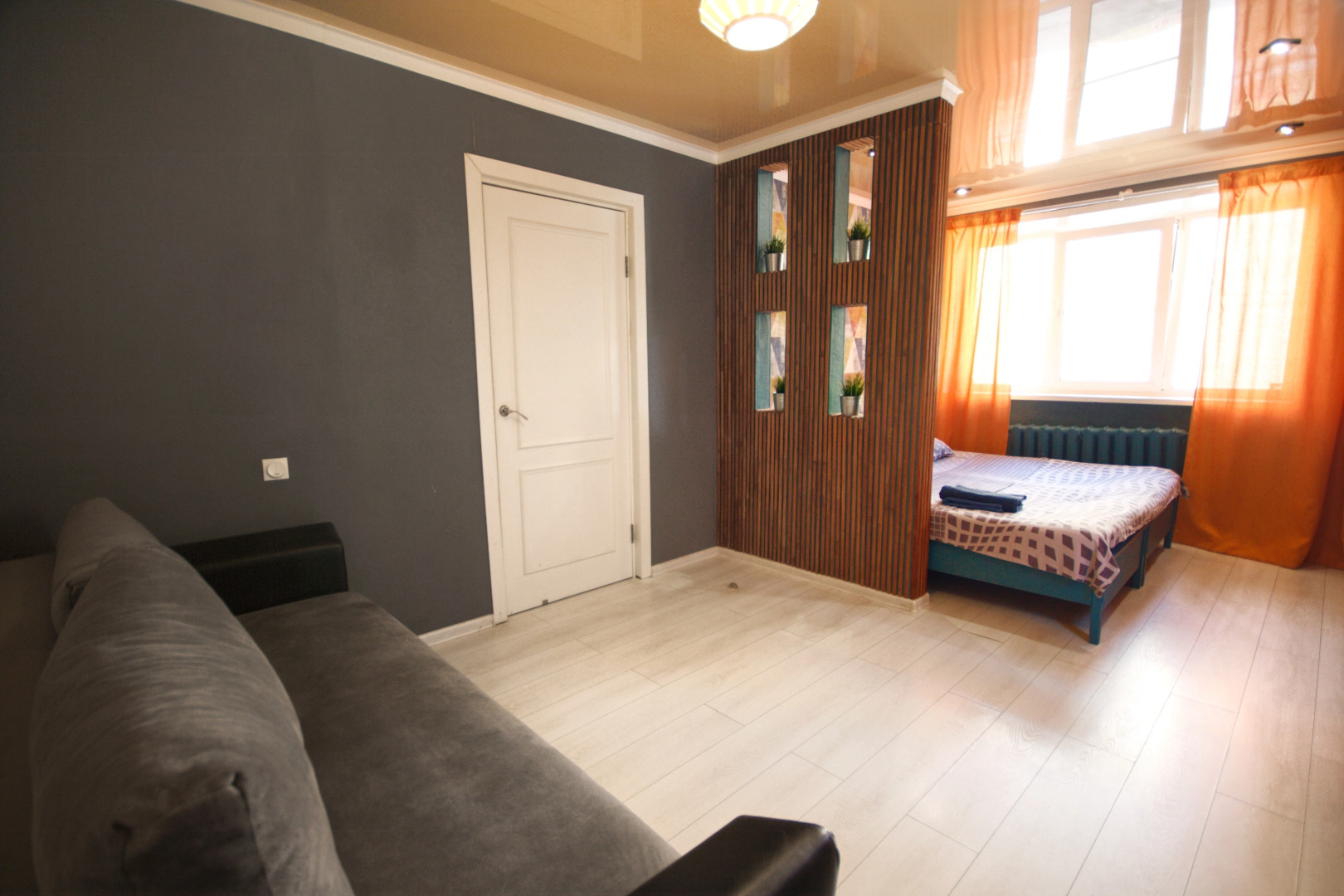 Апартаменты на Жаворонкова 1