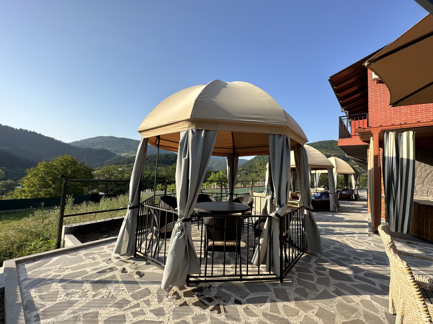 Pesvebi Design Hotel and cellar