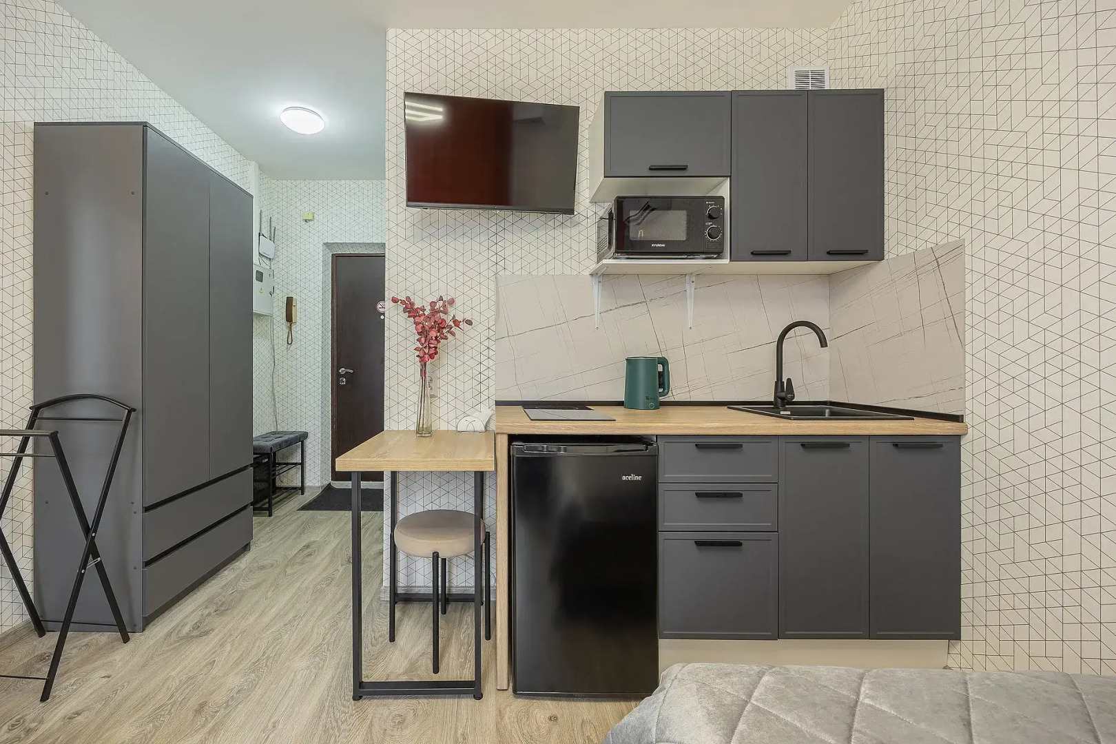 Квартира Студия Стрелка на ул. Бурнаковская 77