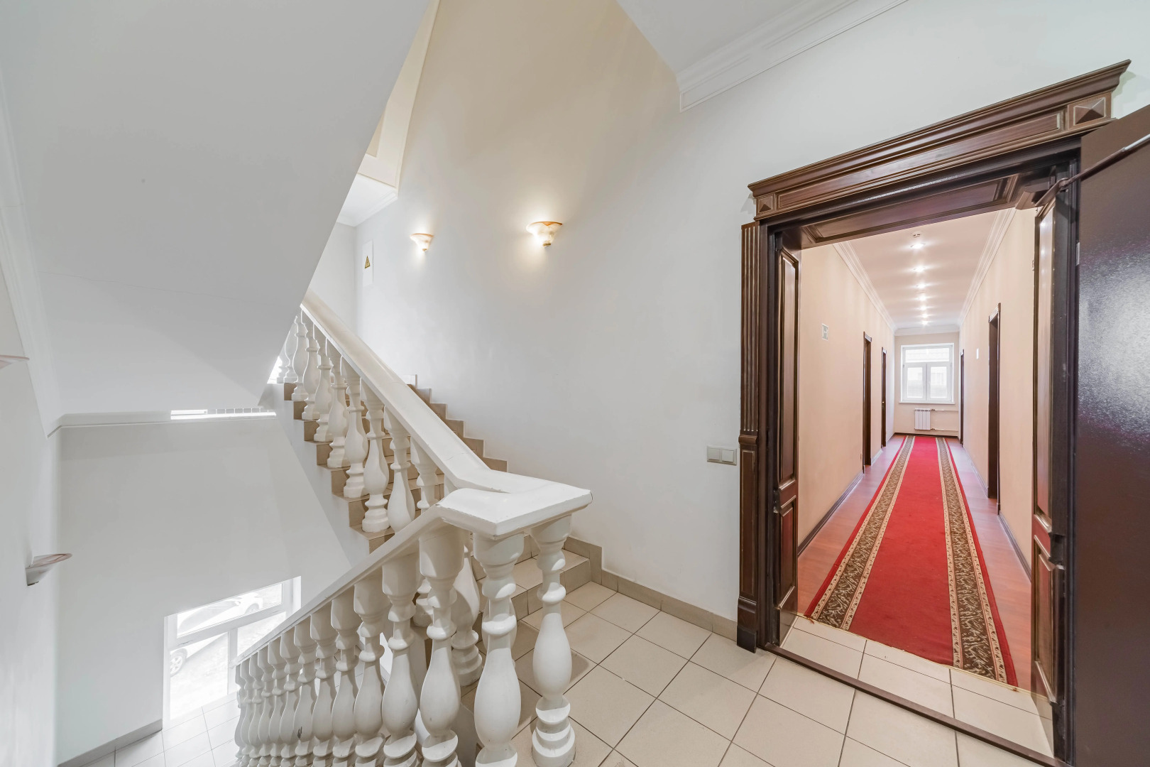 Отель Орандж Хаус ООО Орандж Хаус