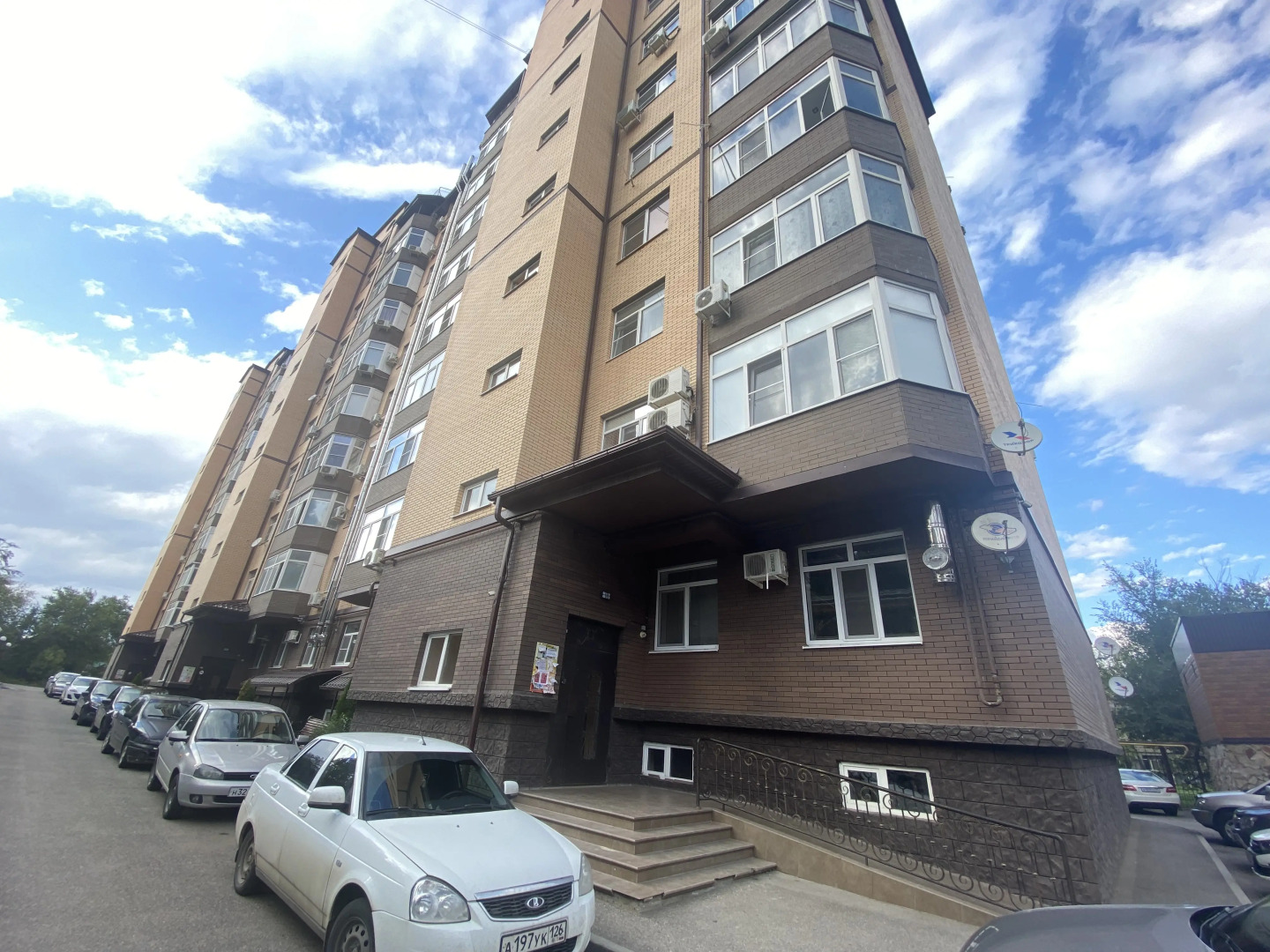 Апартаменты Чкалова 37 с видом на горы рядом аэропорт