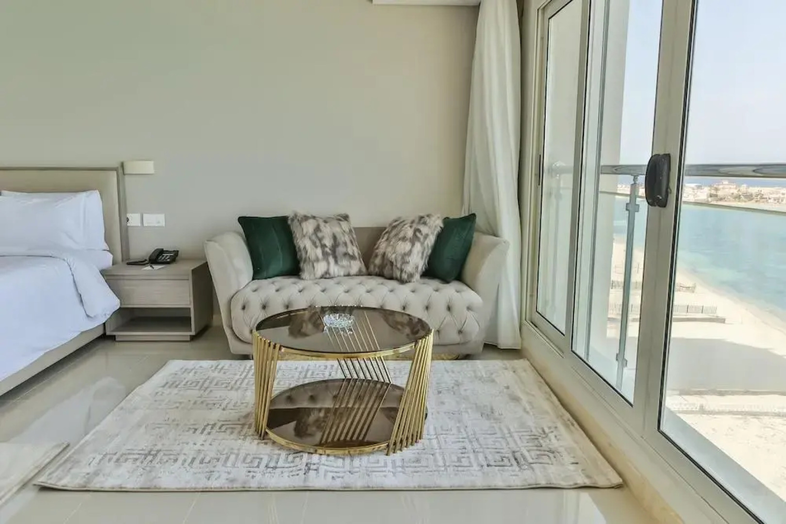 Отель Triumph White Sands