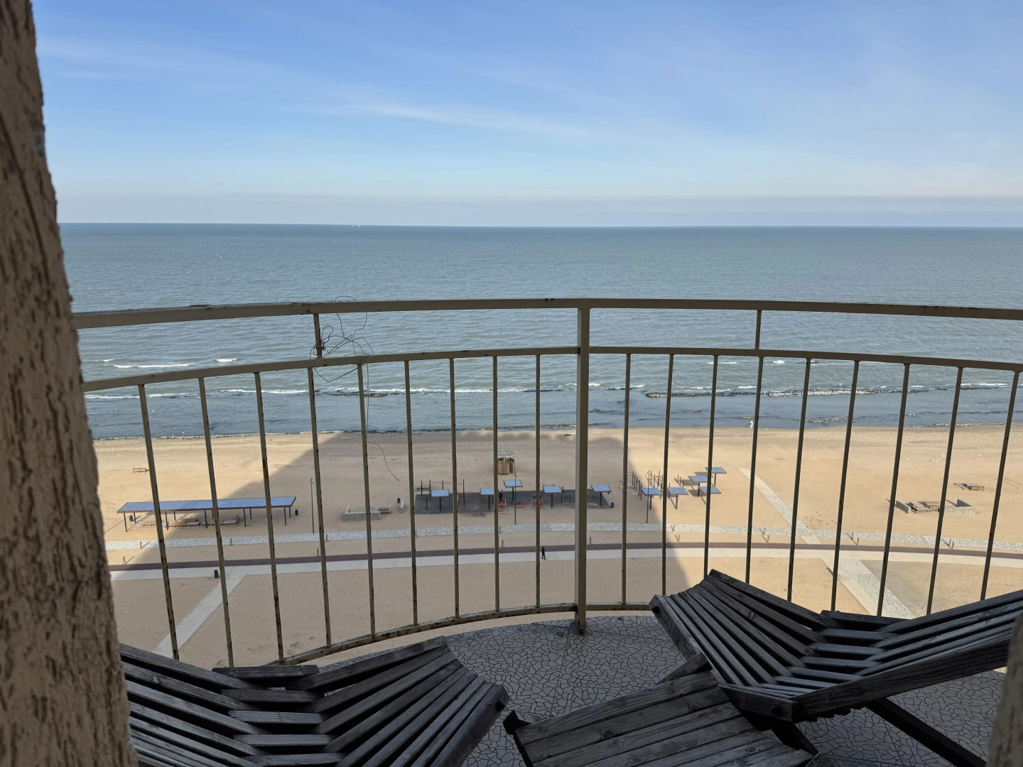 Квартира с красивым видом на море 2