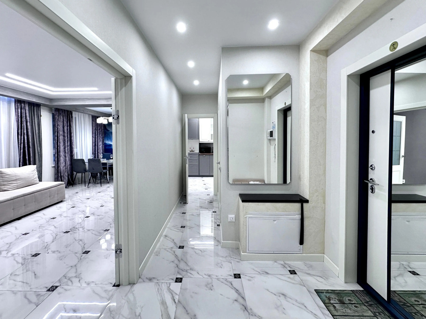 Квартира Дом 89 4комн на Энтузиастов 8