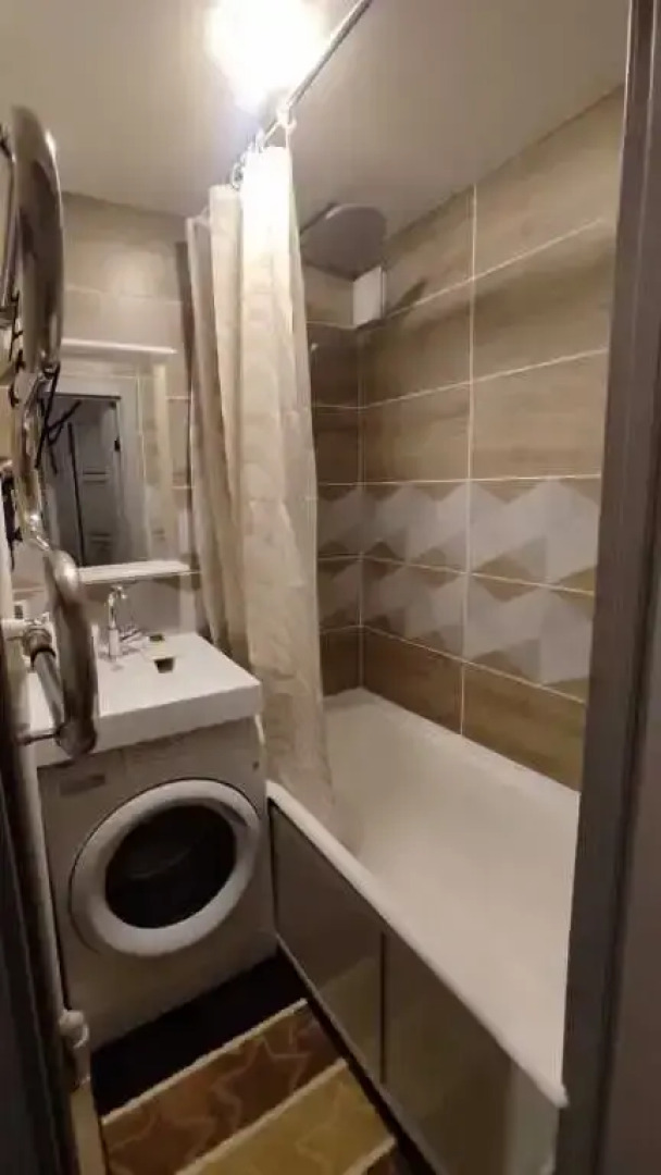 Апартаменты 50 лет Октября 35