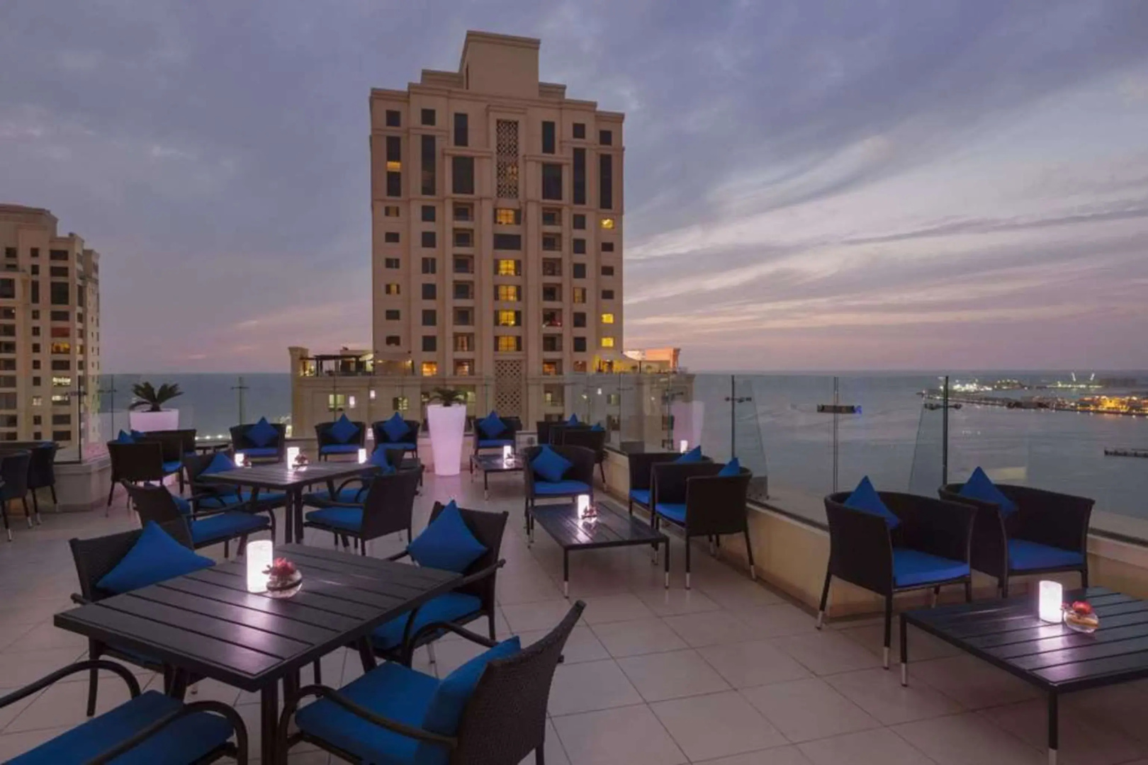 Отель Sheraton The Walk