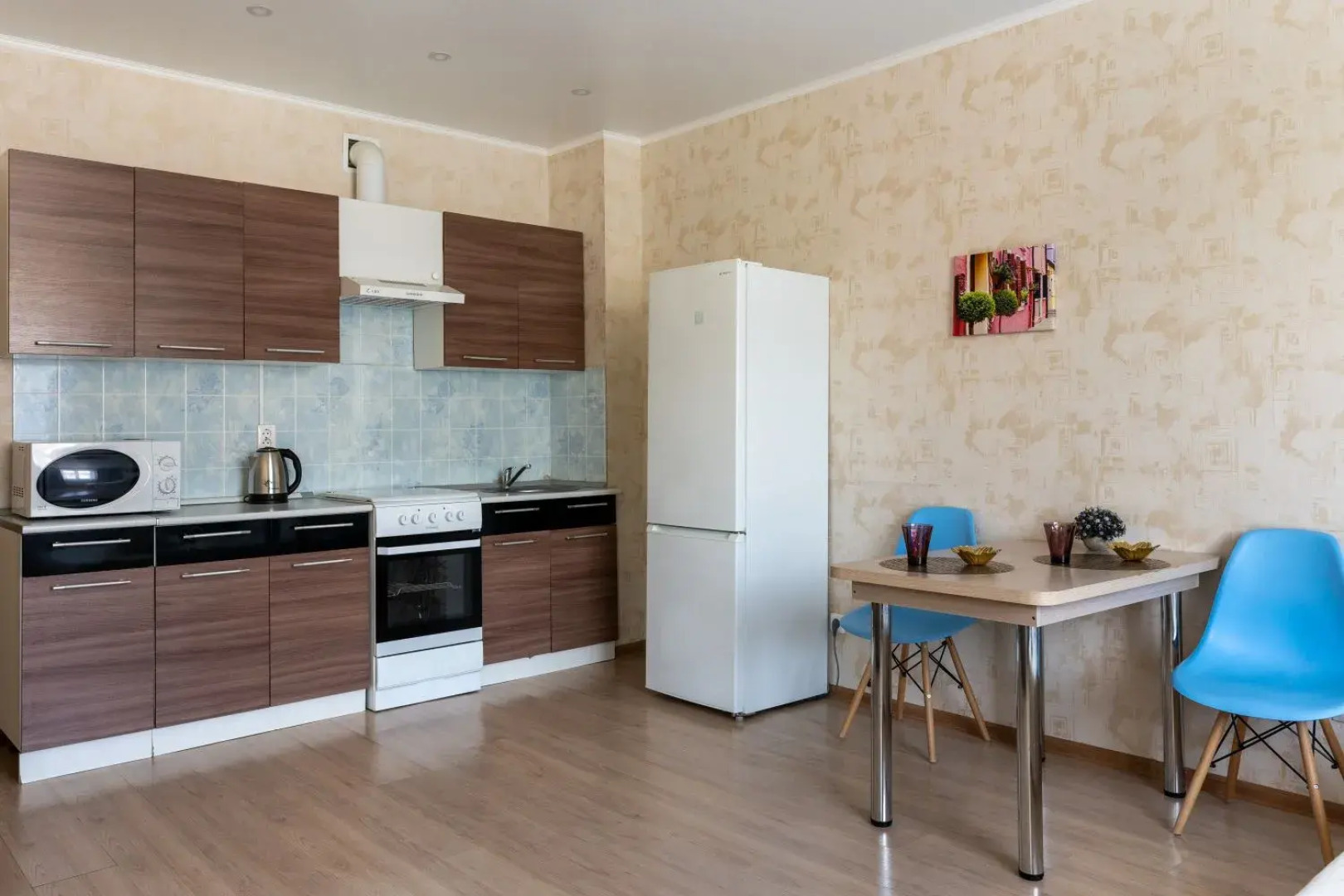 Апартаменты студия в новом доме в центре Тюмени