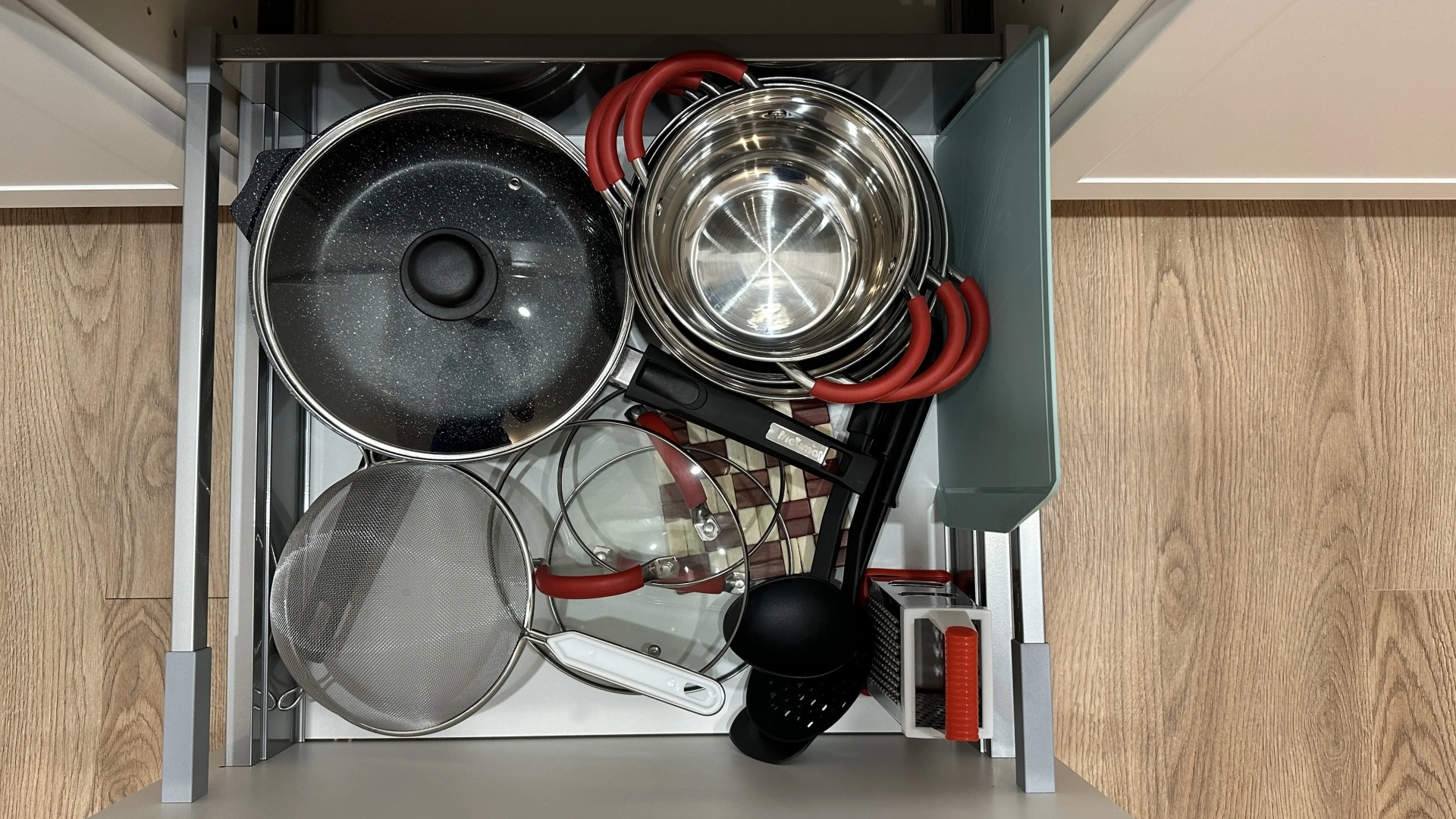 Апартаменты на Каштановой 9