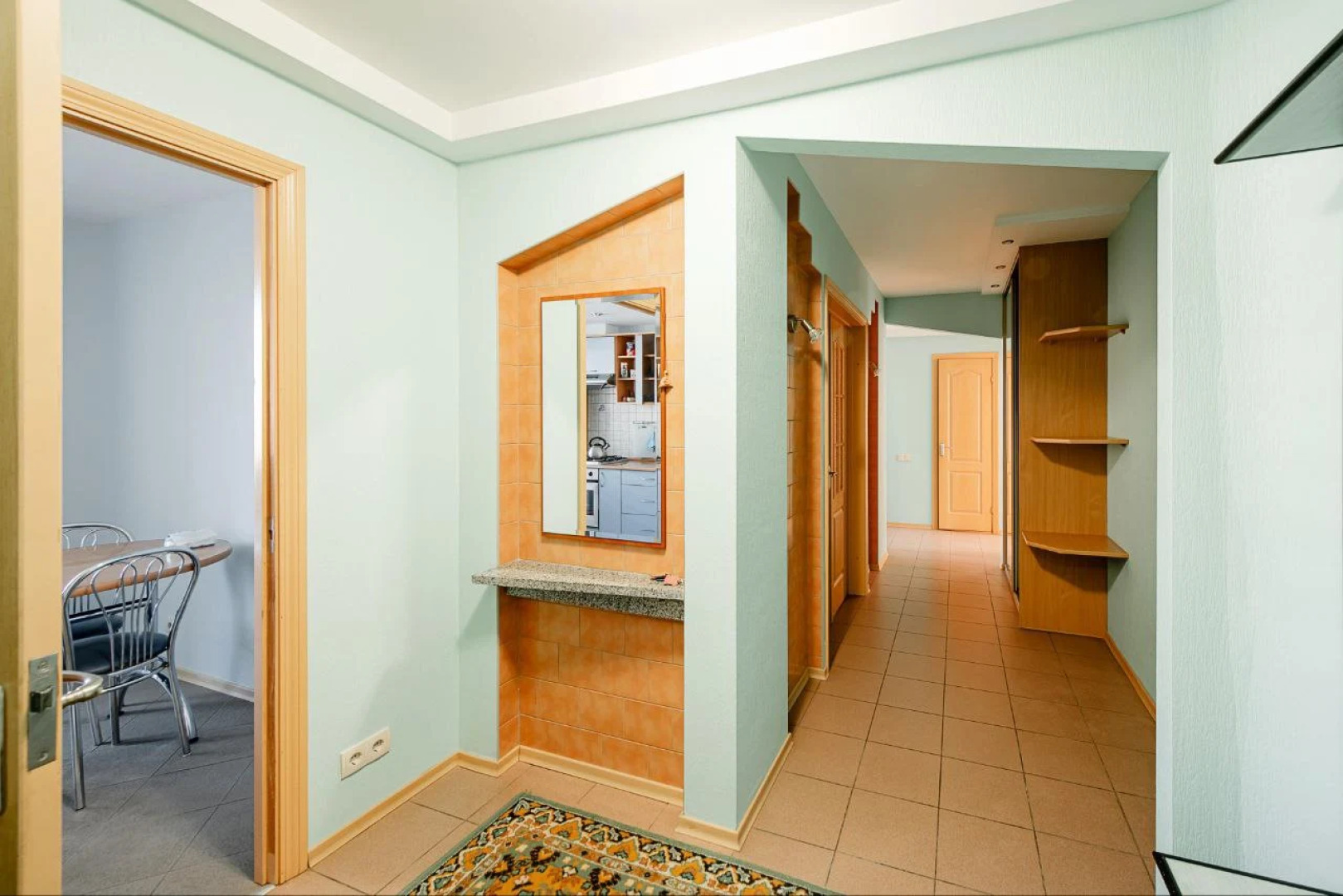 Квартира рядом с центром и вокзалом на 9 гостей