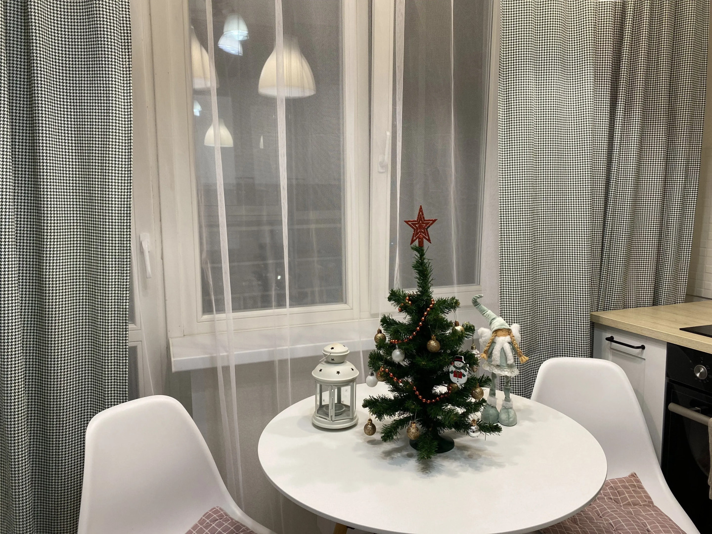 Квартира Современная рядом с ТЦ Остров Arendatmn24