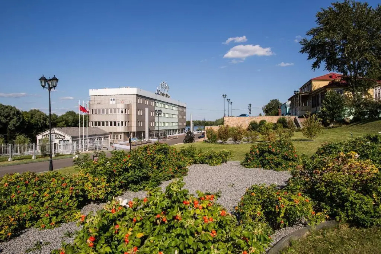 Отель Гостиничный комплекс 40 Меридиан Арбат