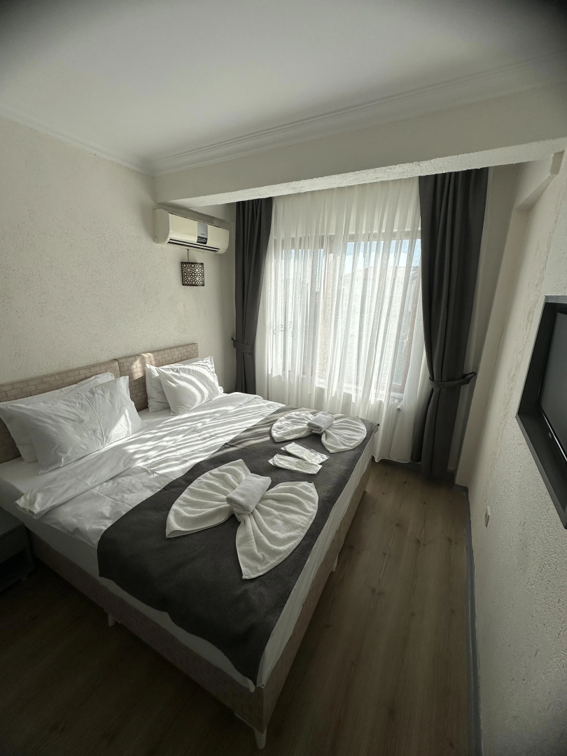 Big Orange Hotel
