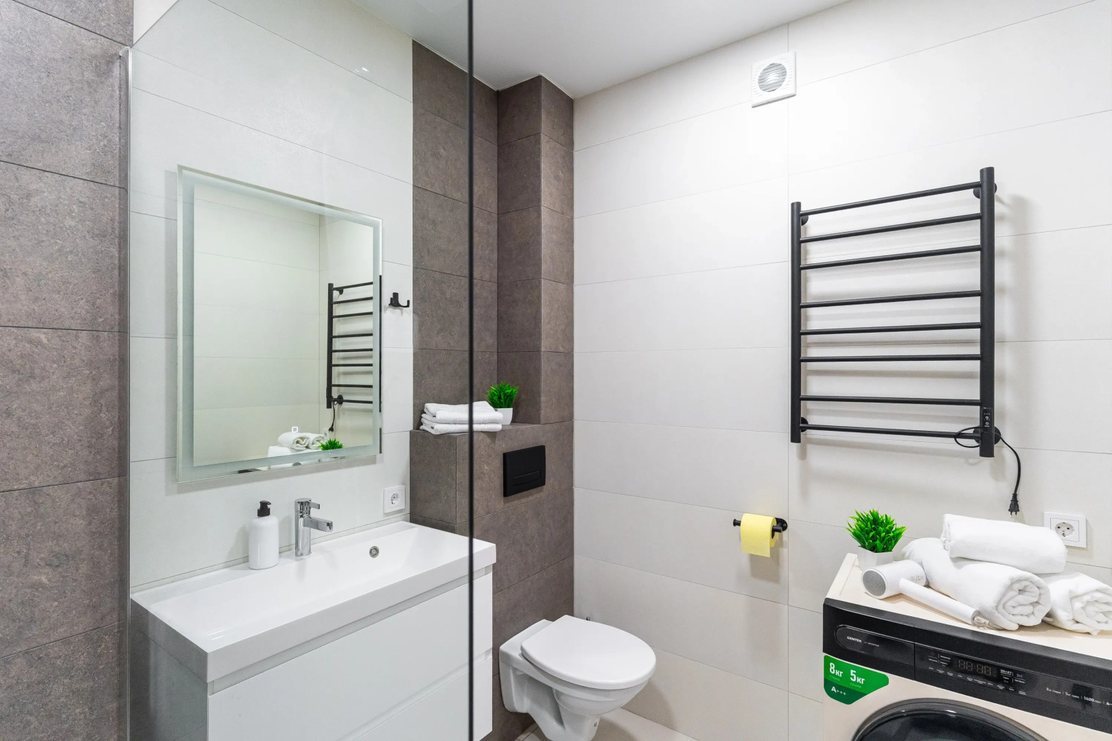 Апартаменты с Лоджией и Видом на Город и Море от LetoApart