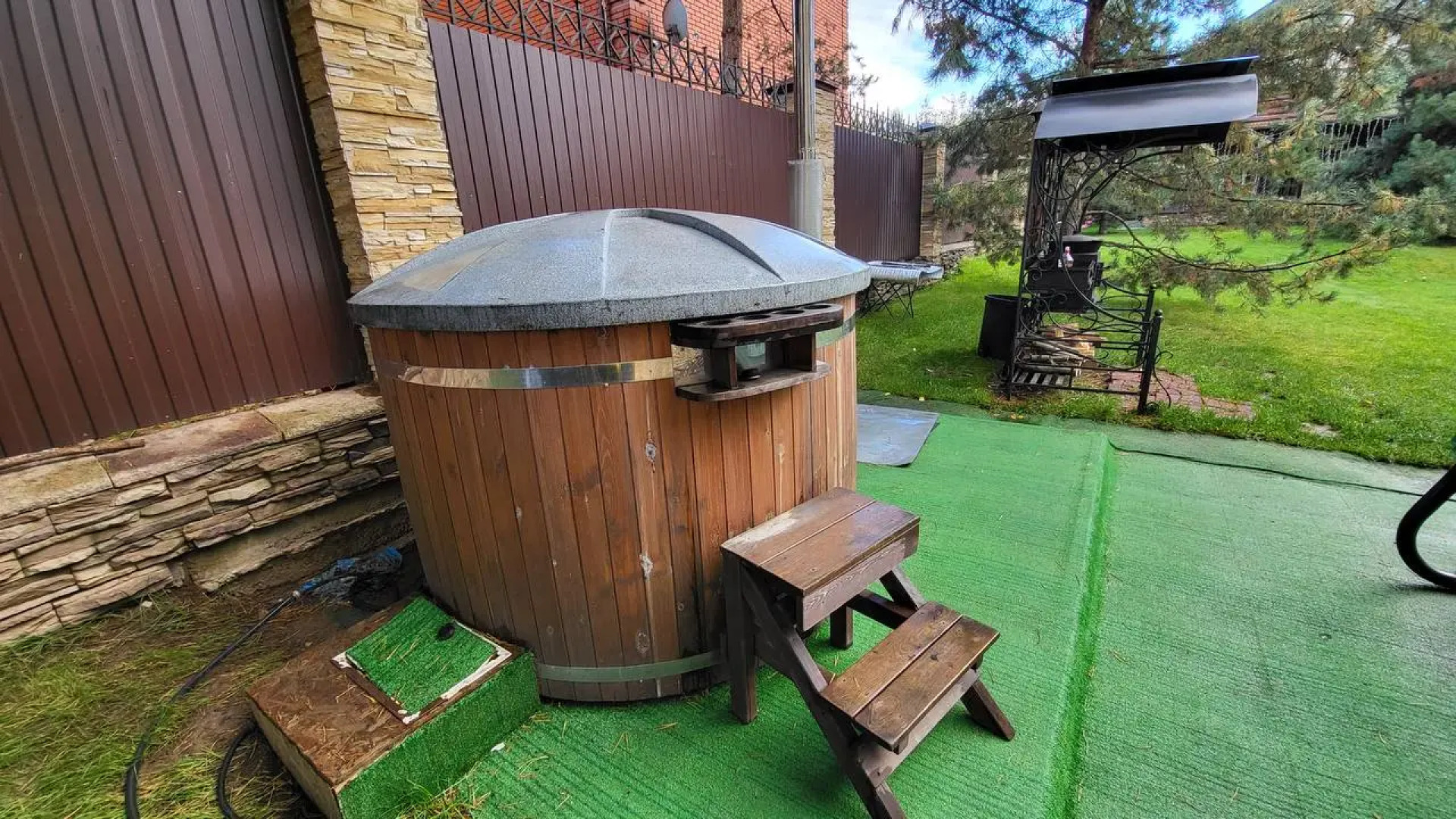 Гостевой Дом с Бочкой Фурако