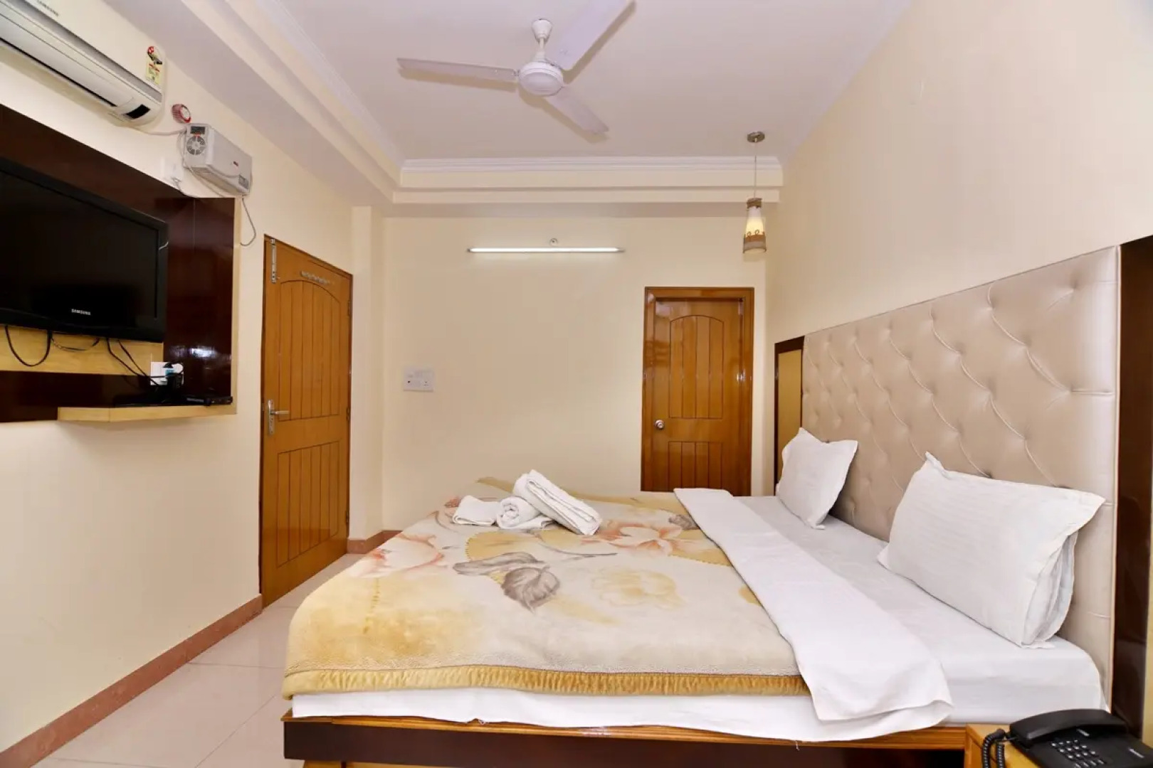 Отель Ganesha Inn