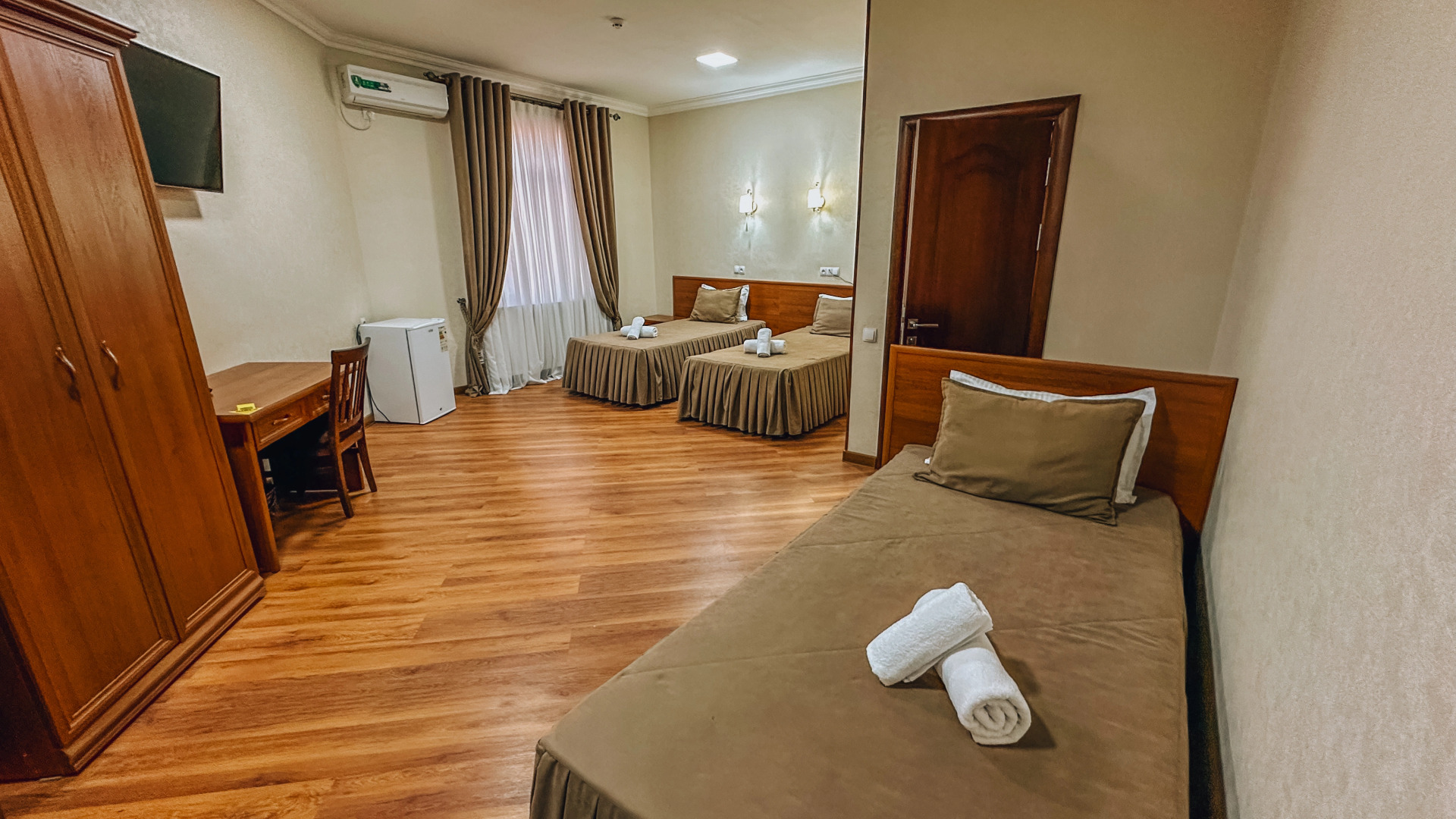 Отель Pakhlavon Hotel