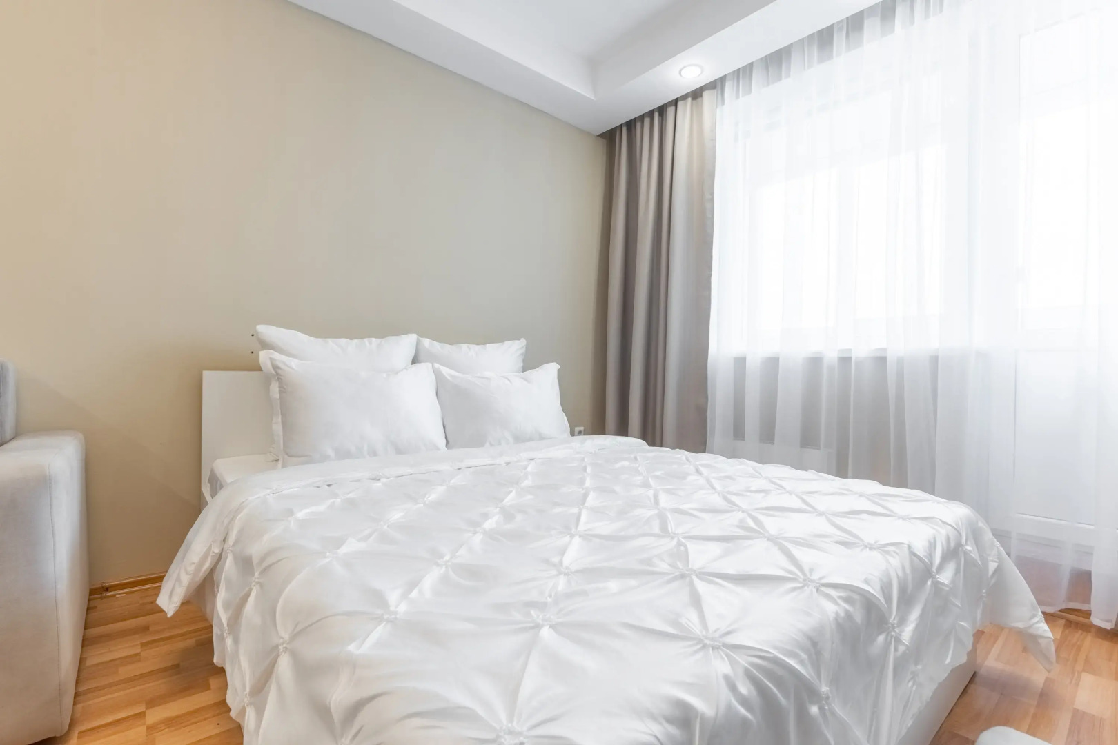 Апартаменты Комфорт на Амирхана Еники 4