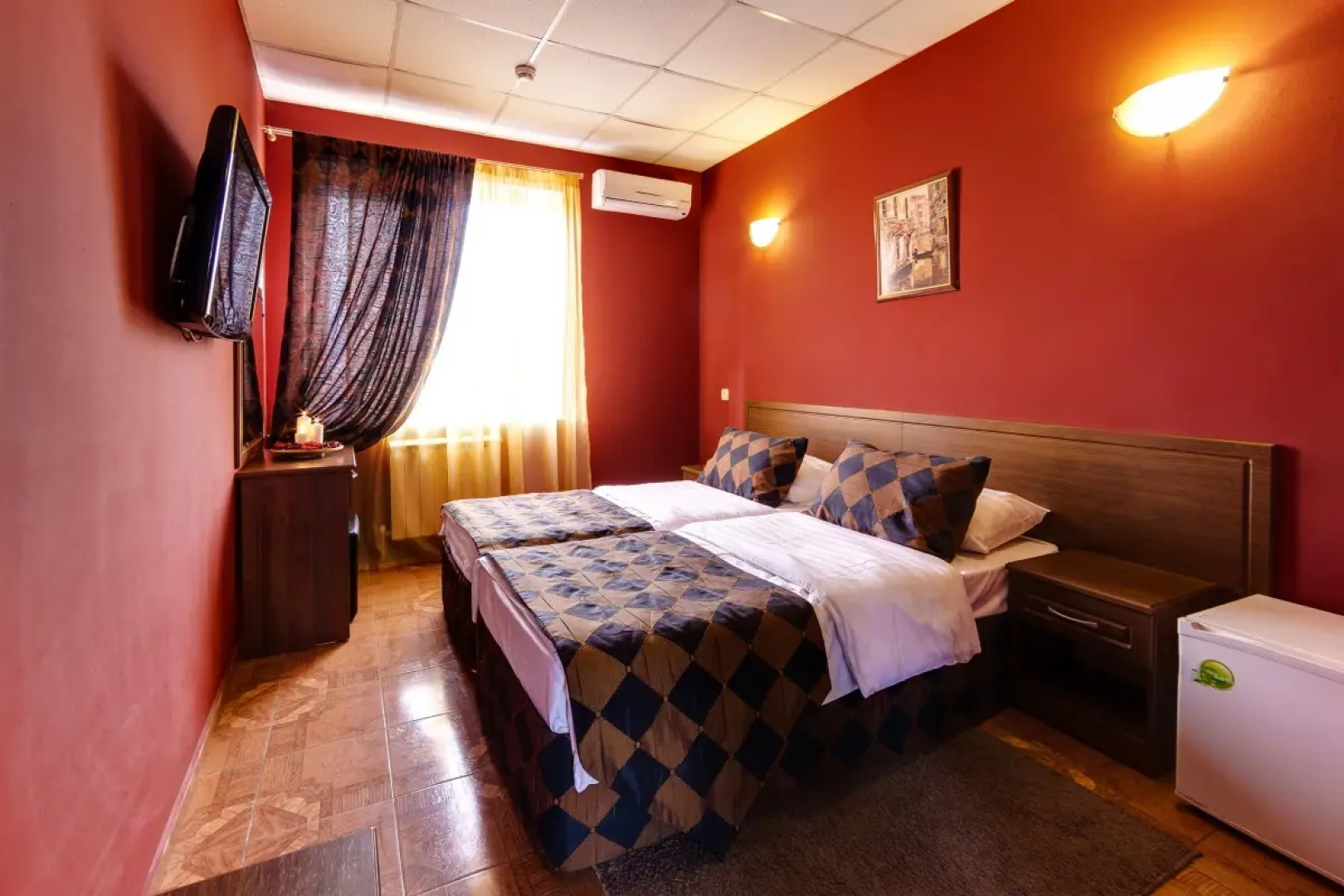 Отель Мартон Амиго