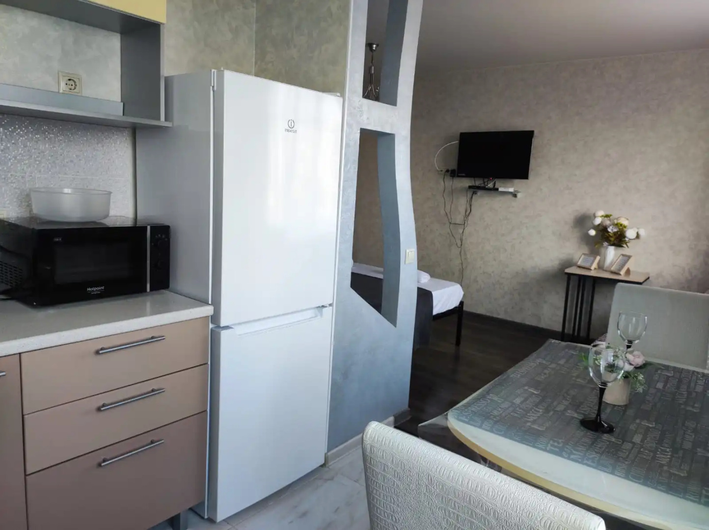 Апартаменты Однокомнатная на Максима Горького