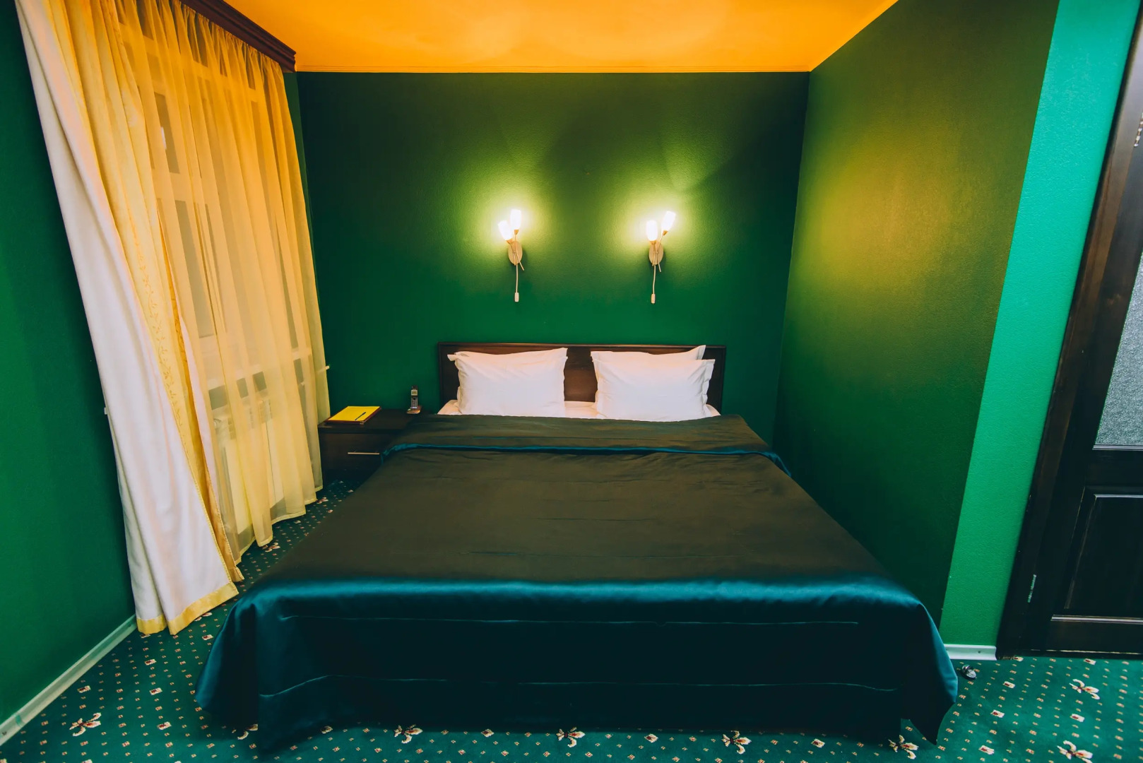 Отель Александр Хаус