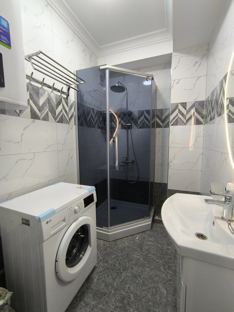 Квартира Уютные апартаменты возле парка Ынтымак