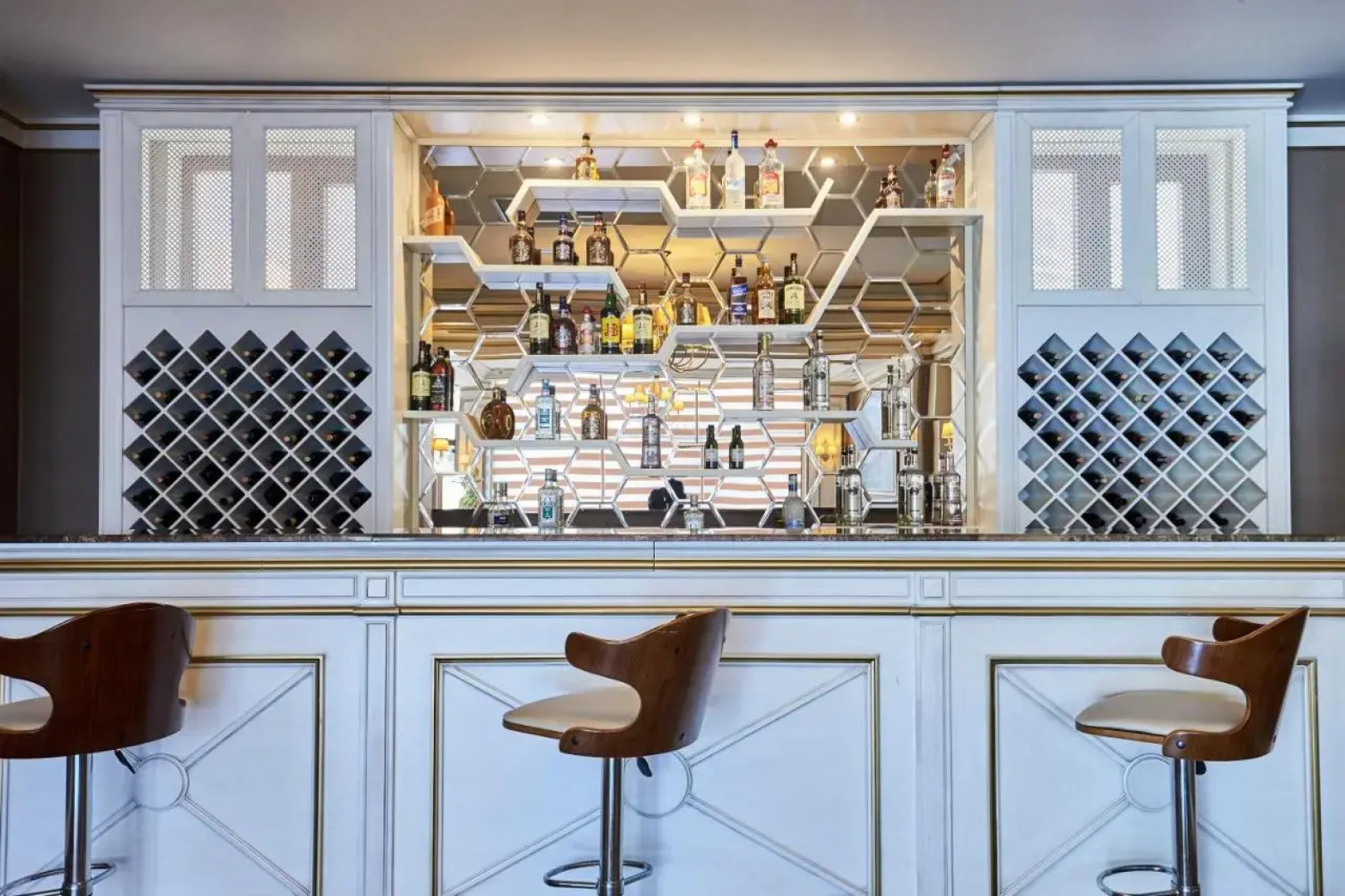 Отель Boulevard Side