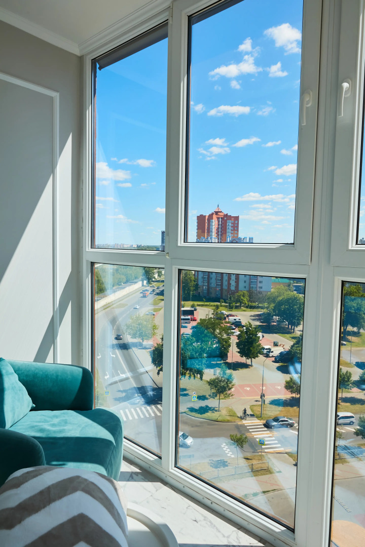 Апартаменты Luma White #2 в центре города с красивым видом на балконе