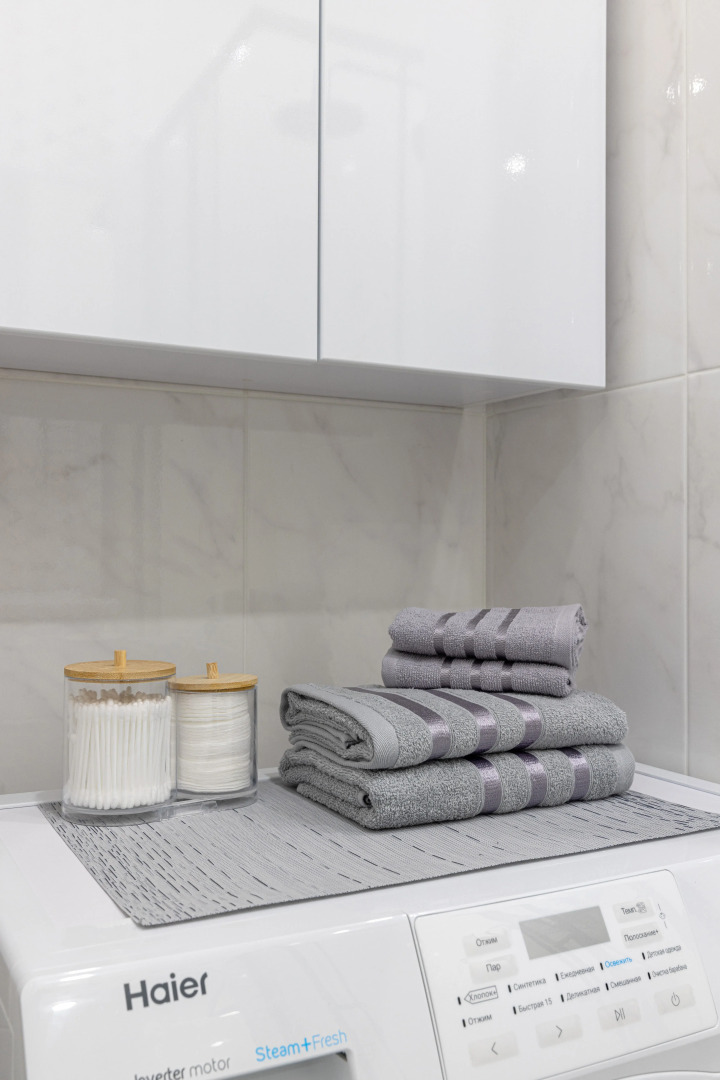 Квартира Дизайнерская Студия на Три Окна Feel At Home у Невского Проспекта