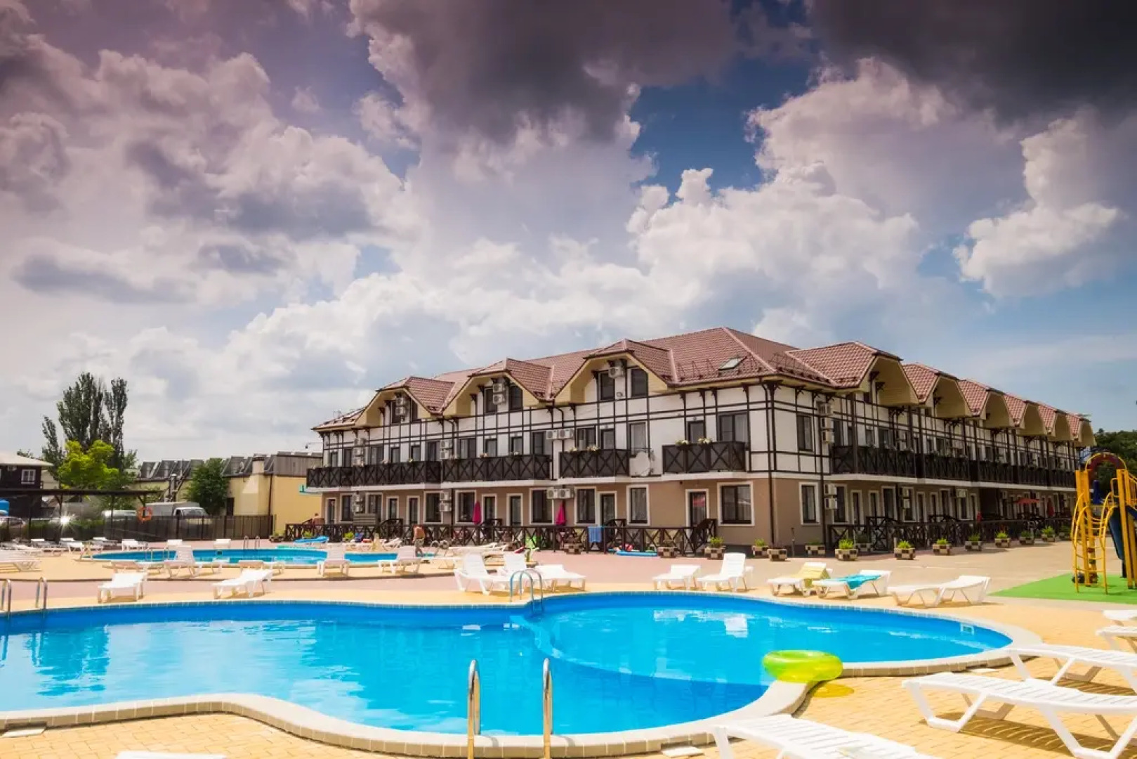 Отель Парус