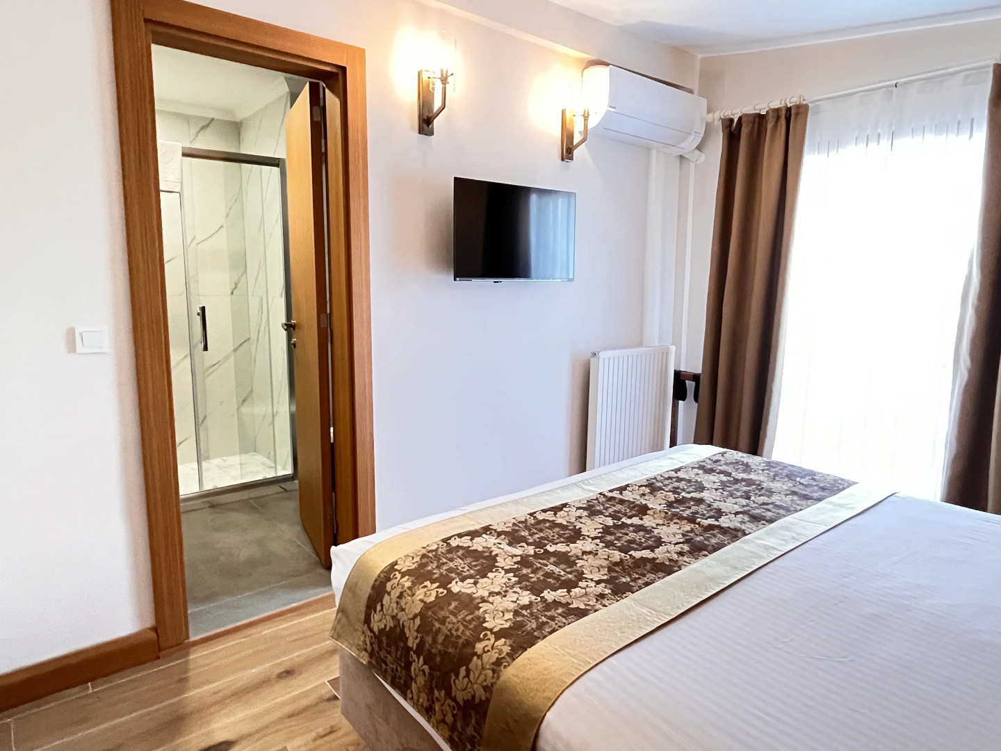 Отель Aren Suites
