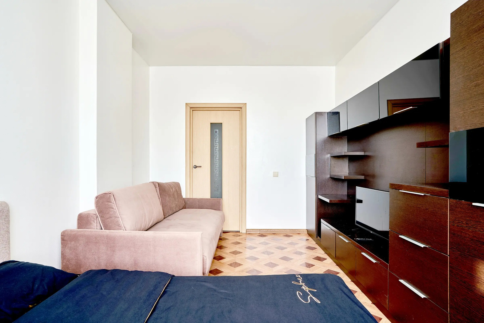 Апартаменты RoomOnDay на ул.Колпакова арт.000182