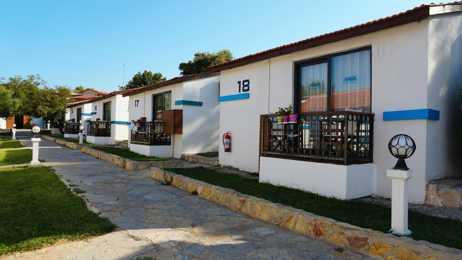 Отель Maya Bistro Beach