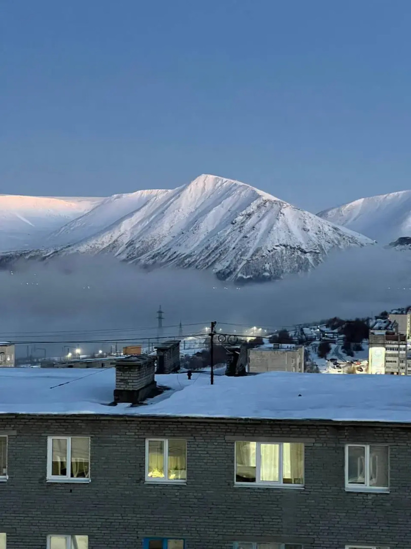 Квартира Уютная 2-к с Потрясающим Видом на Горы и Озеро