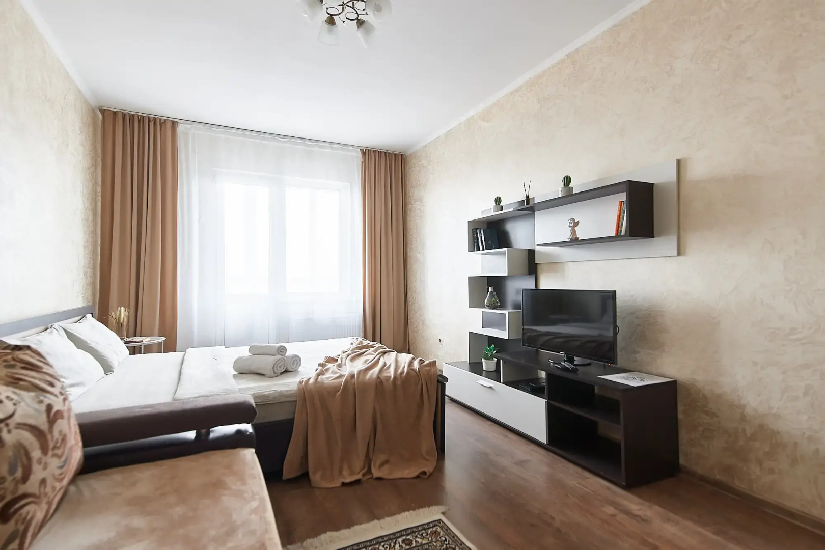 Апартаменты Тимирязева 10 Yellow