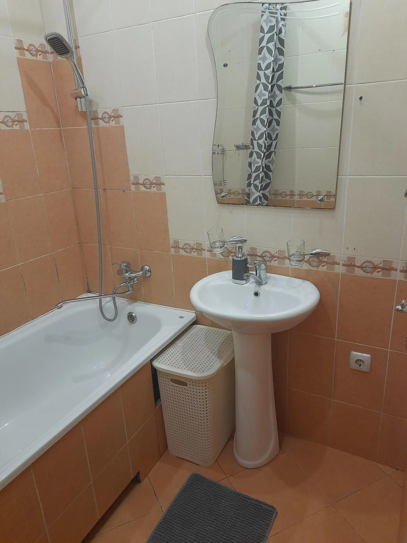 Квартира Уютная Трехкомнатная