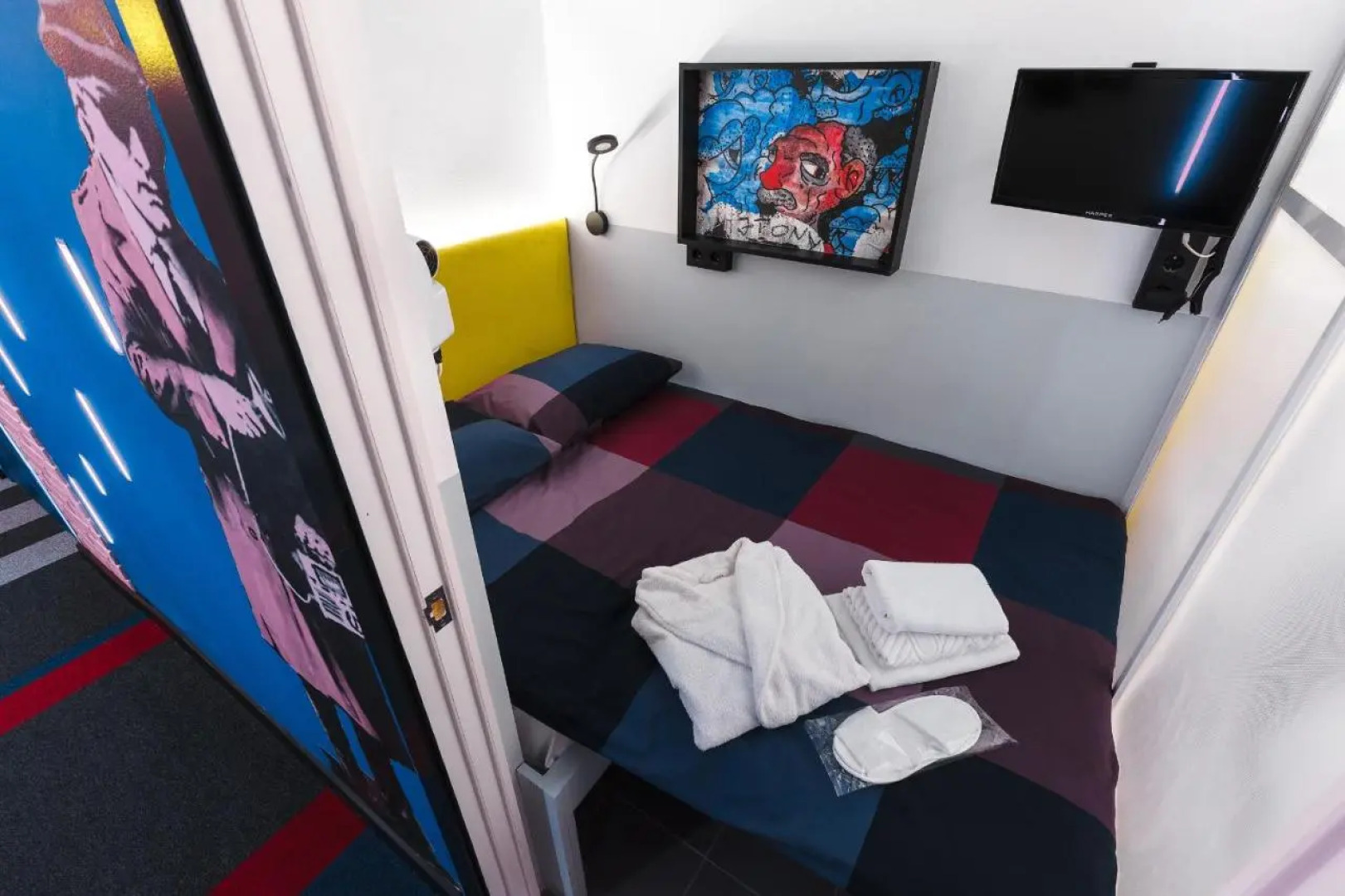 Капсульный отель СтритАрт