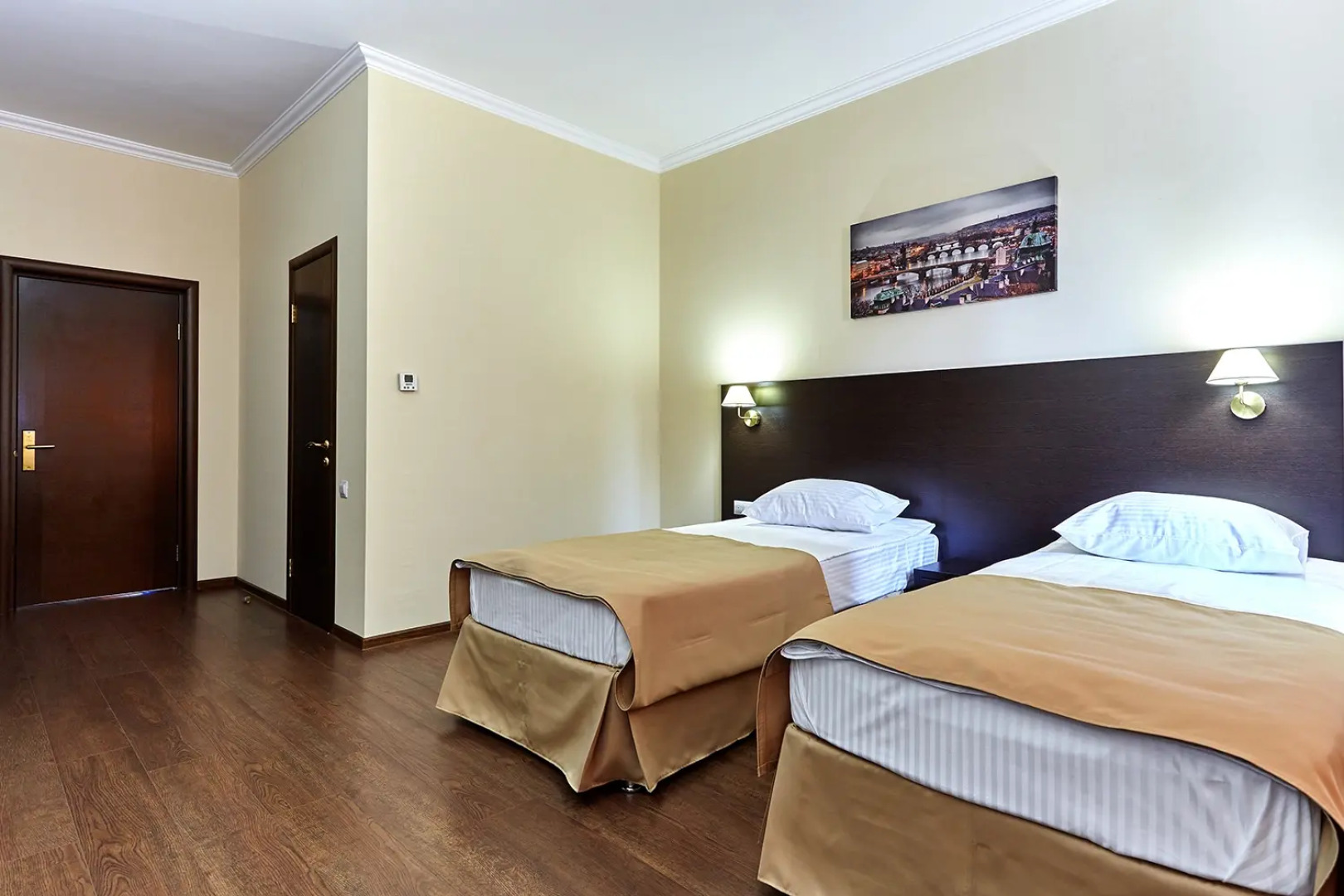 Отель Мелитон