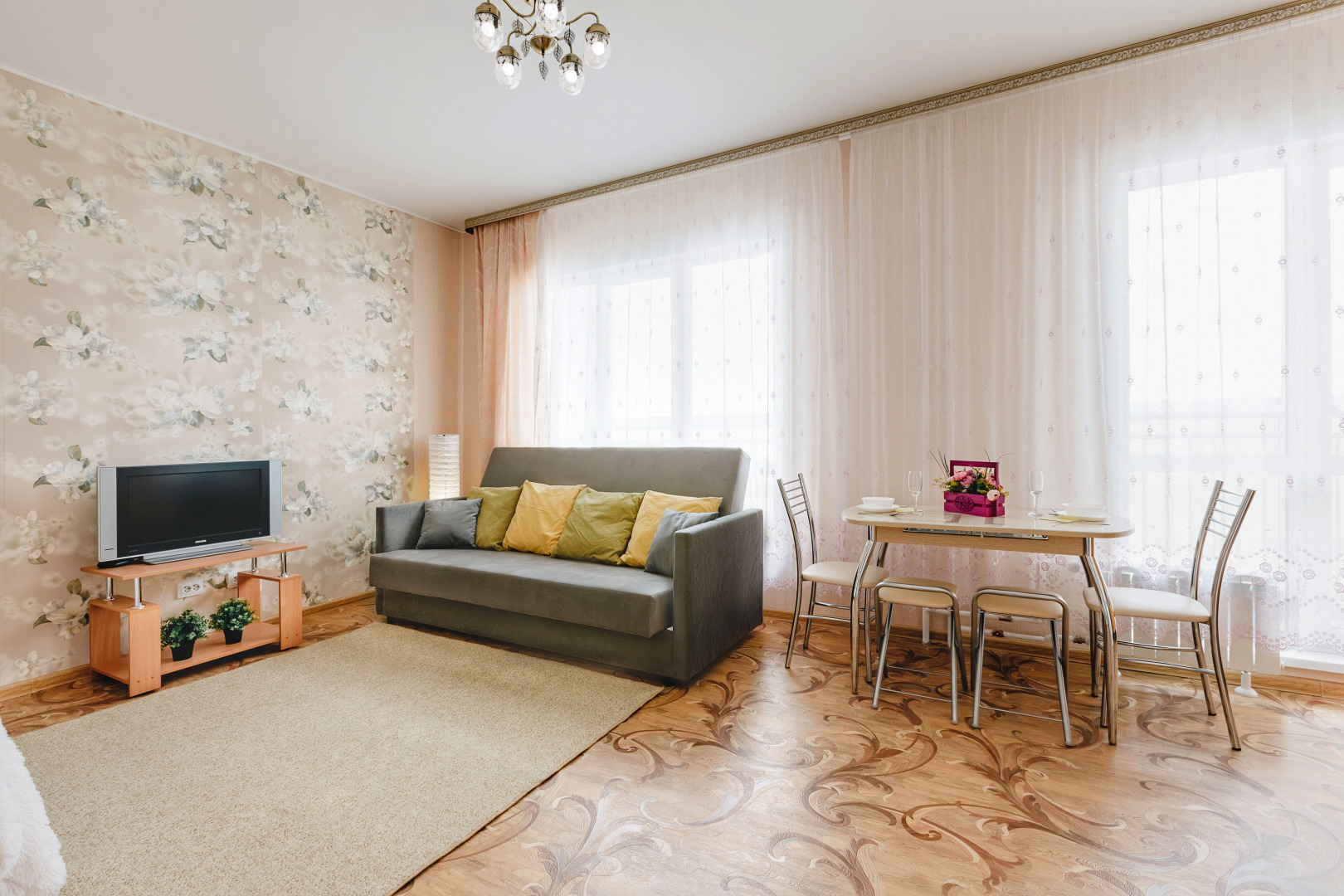 Квартира Две Подушки 2+2 на 2-й Заречной, 11