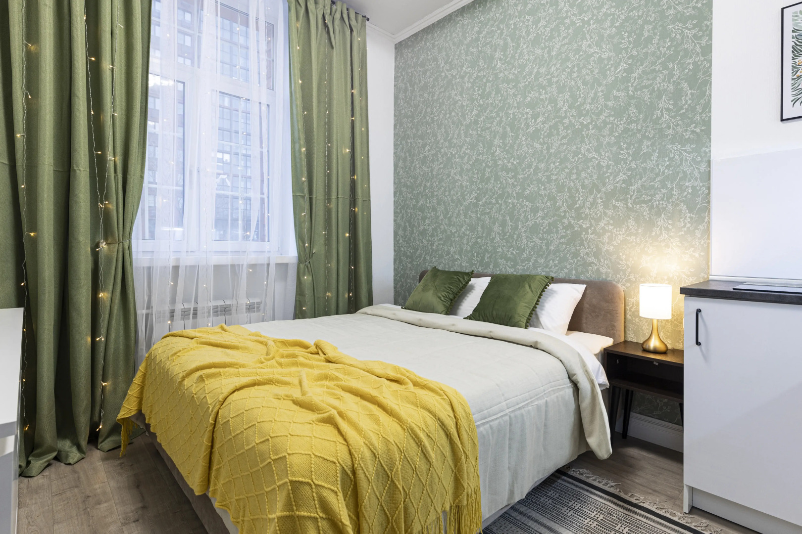 Апартаменты Зеленое пальто